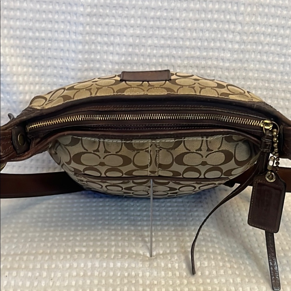 Coach Tan and Brown Signature Cross Body Bag - Picture 9 of 15